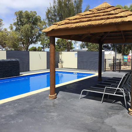 Ceduna Foreshore Caravan Park Luaran gambar